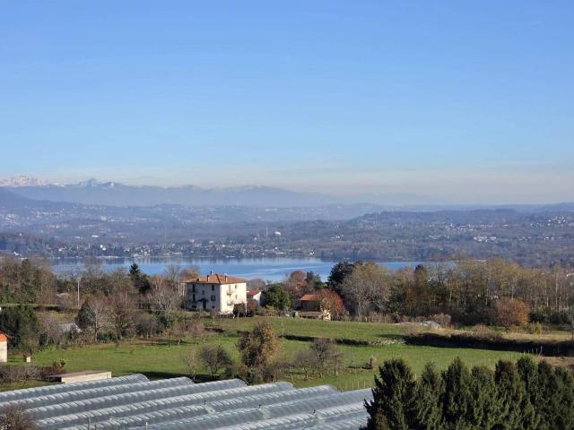 Appartamento in vendita a Nebbiuno NO