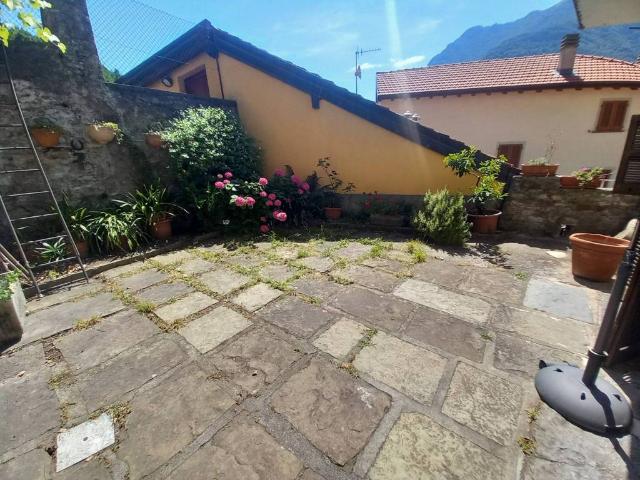 Appartamento in vendita a Nesso CO