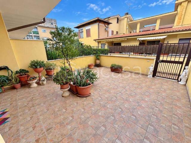 Appartamento in vendita a Nepi via Lidia Scotti