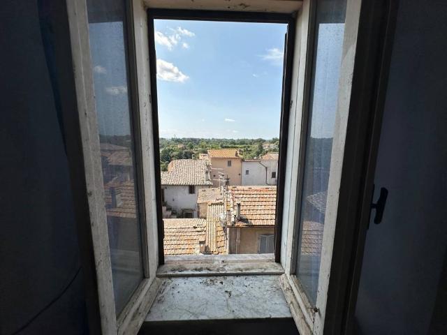 Appartamento in vendita a Nepi VT
