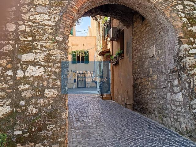 Appartamento in vendita a Nettuno, Nettuno centro