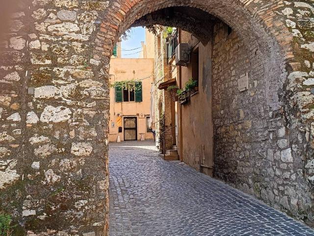 Appartamento in vendita a Nettuno RM