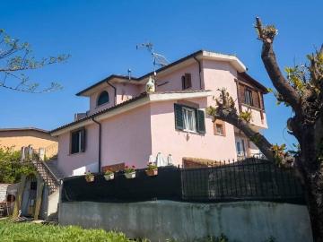 Appartamento in vendita a Nettuno RM