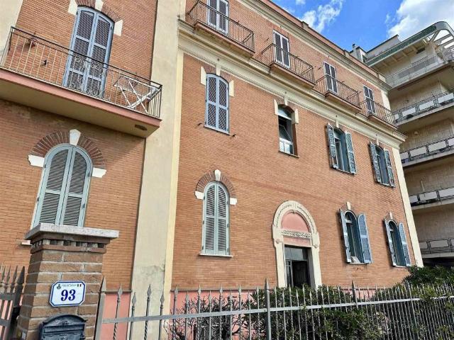 Appartamento in vendita a Nettuno RM