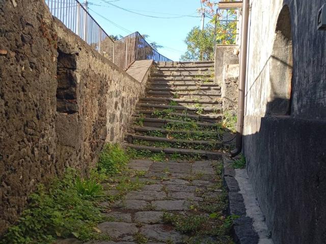 Appartamento in vendita a Nicolosi CT