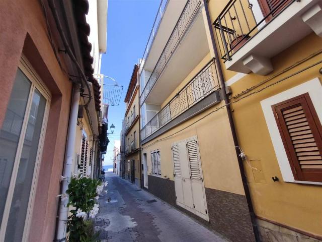 Appartamento in vendita a Nizza di Sicilia ME