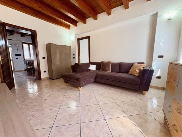 Appartamento in vendita a Nogarole Rocca VR