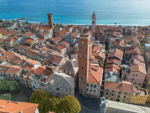 Appartamento in vendita a Noli SV