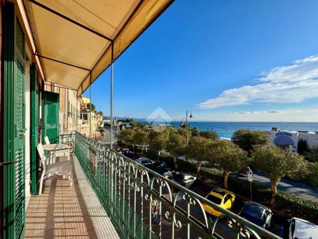 Appartamento in vendita a Noli SV