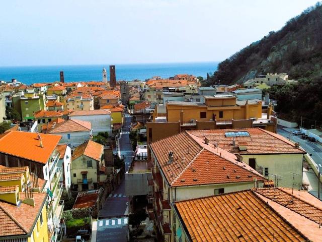 Appartamento in vendita a Noli SV
