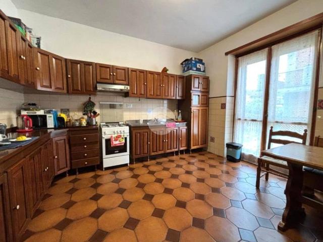 Appartamento in vendita a None TO