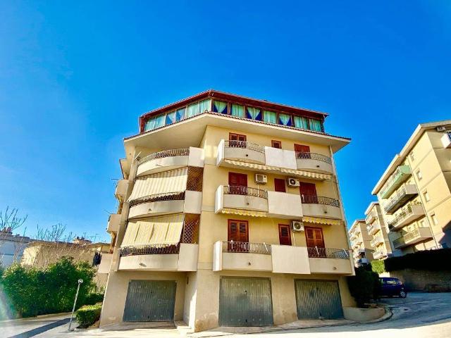 Appartamento in vendita a Noto SR