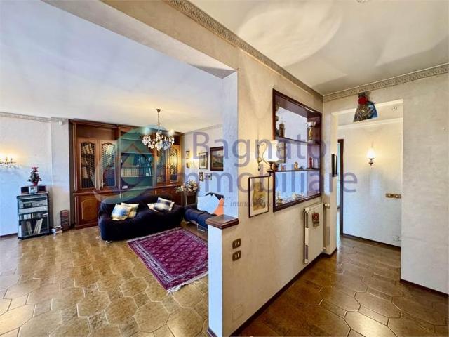 Appartamento in vendita a Novara
