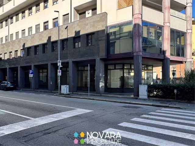 Appartamento in vendita a Novara viale Dante, 45, Centro Stazione