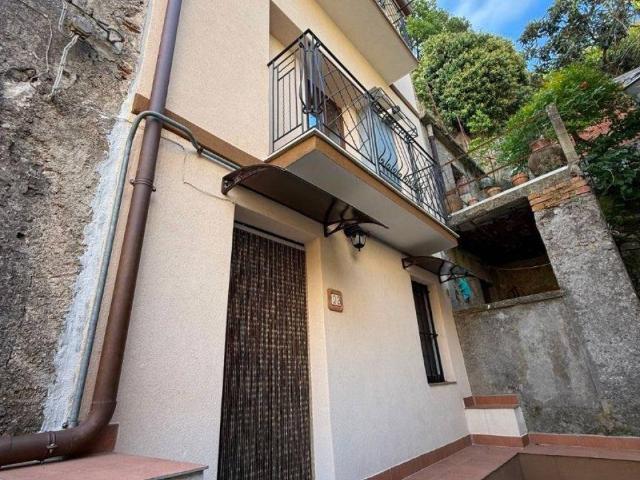 Appartamento in vendita a Novara di Sicilia ME