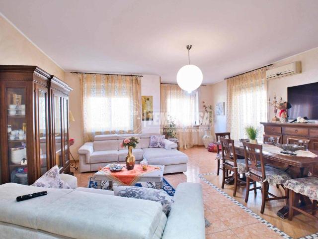 Appartamento in vendita a Novara NO
