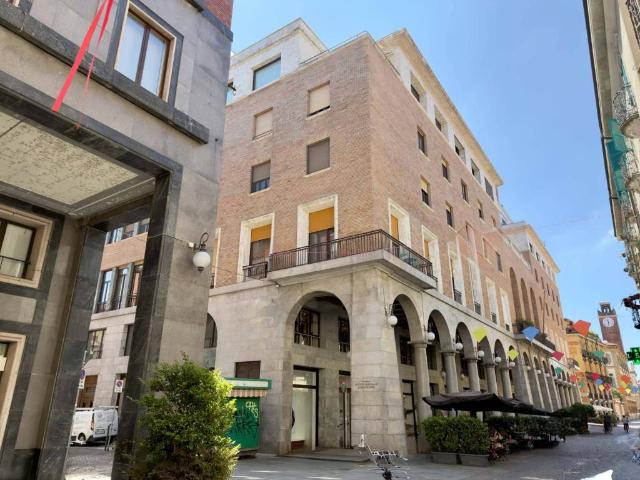 Appartamento in vendita a Novara NO
