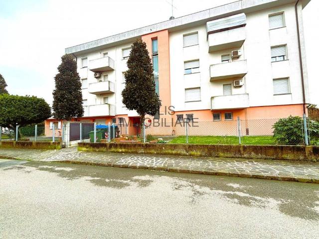 Appartamento in vendita a Novi di Modena MO