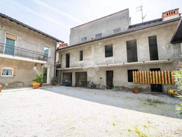 Appartamento in vendita a Oggiono LC