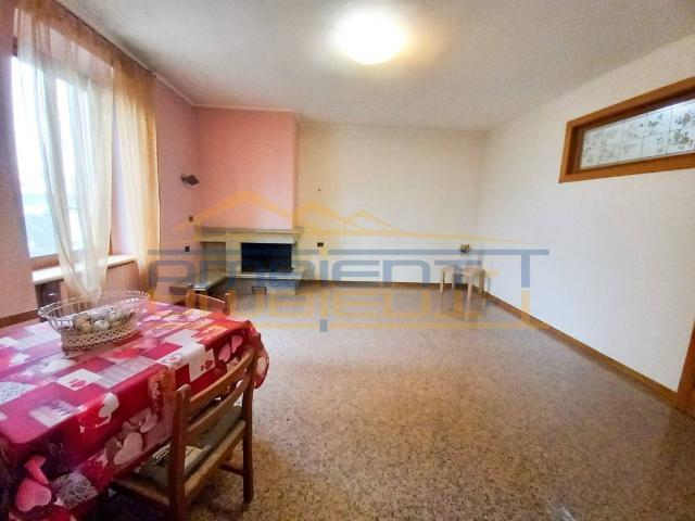 Appartamento in vendita a Oggiono LC