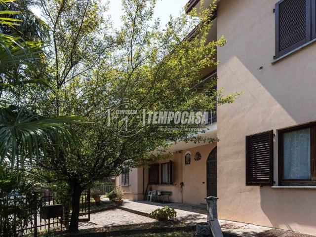 Appartamento in vendita a Oggiono LC