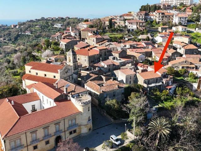 Appartamento in vendita a Ogliastro Cilento SA