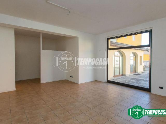 Appartamento in vendita a Oleggio