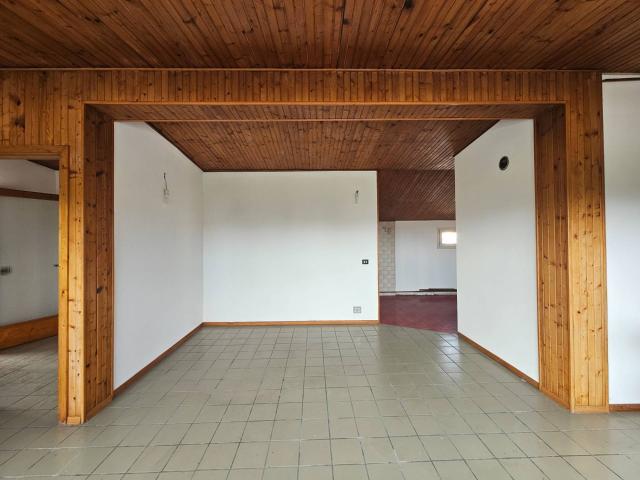 Appartamento in vendita a Oleggio