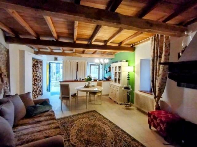 Appartamento in vendita a Olevano Romano RM