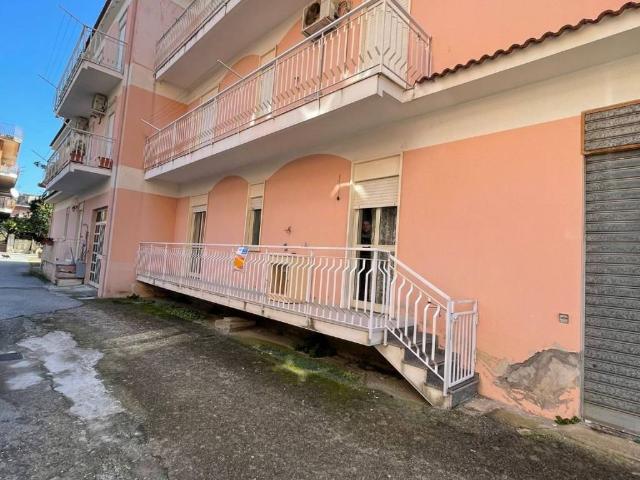 Appartamento in vendita a Oliveri ME