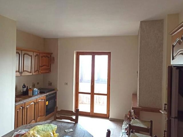 Appartamento in vendita a Oliveto Citra SA