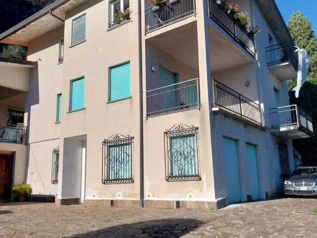 Appartamento in vendita a Oliveto Lario LC