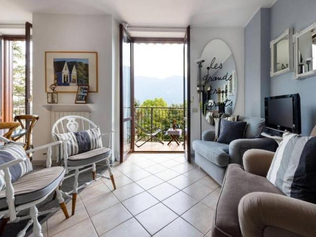 Appartamento in vendita a Oliveto Lario LC