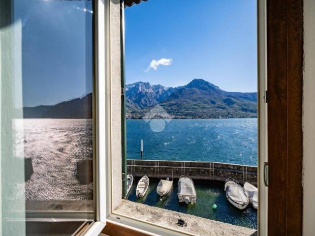 Appartamento in vendita a Oliveto Lario LC