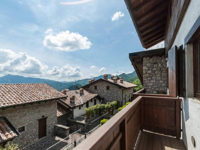 Appartamento in vendita a Oneta BG