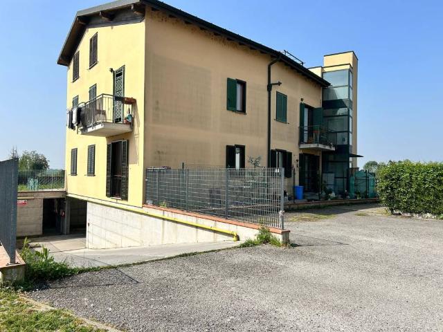 Appartamento in vendita a Orio Litta LO