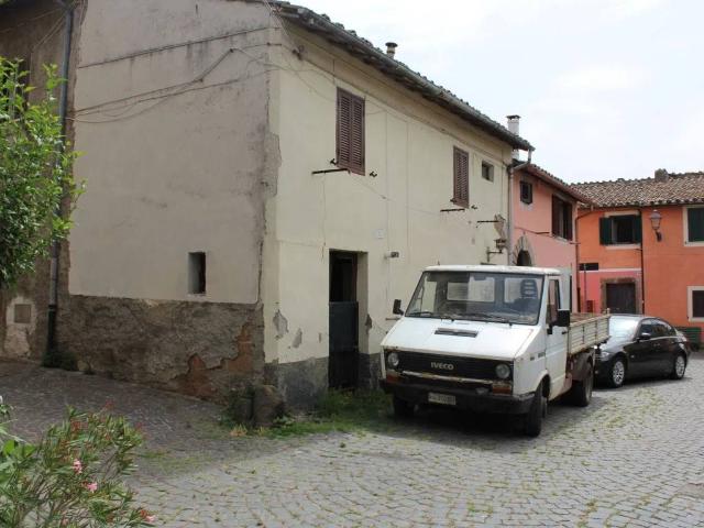 Appartamento in vendita a Oriolo Romano VT