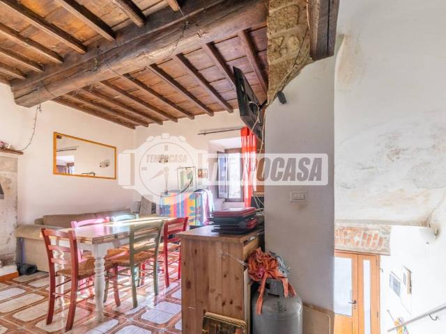 Appartamento in vendita a Oriolo Romano VT