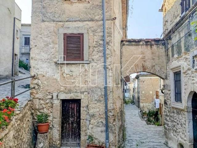 Appartamento in vendita a Ortona dei Marsi AQ