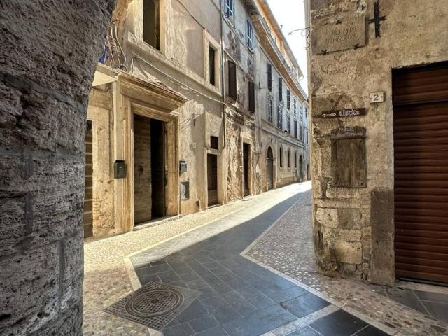 Appartamento in vendita a Orte VT