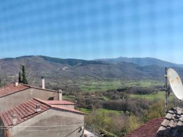 Appartamento in vendita a Orvinio RI