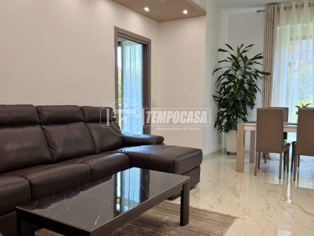 Appartamento in vendita a Osnago LC