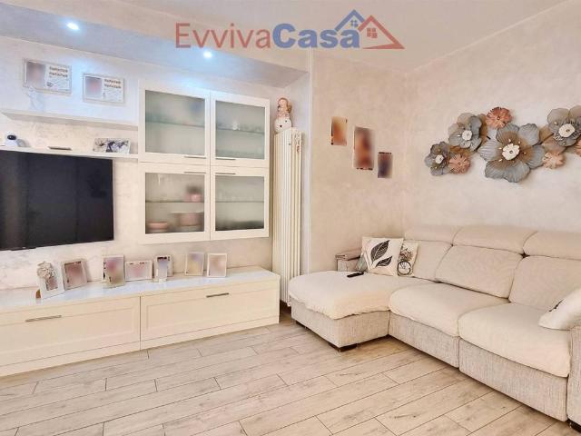 Appartamento in vendita a Ostra AN