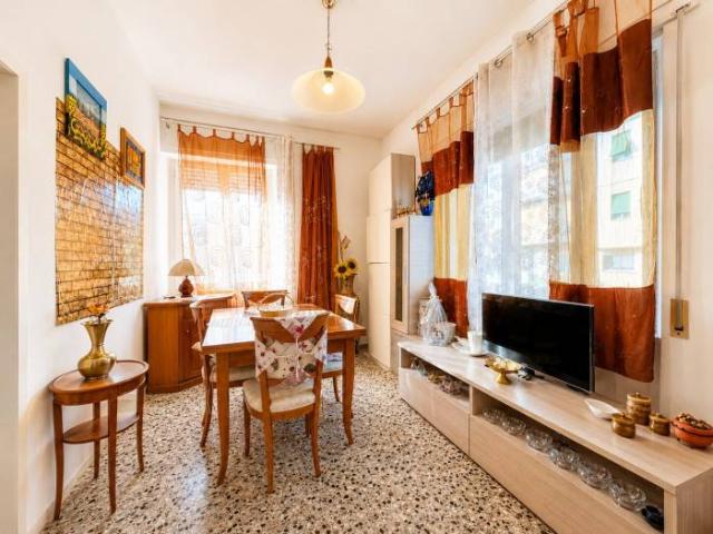 Appartamento in vendita a Ostra AN