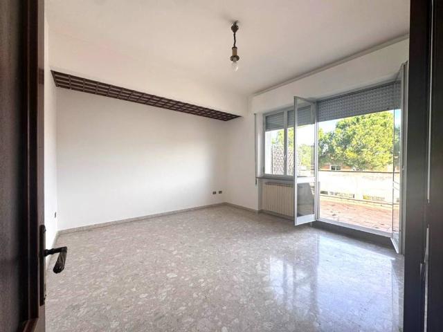 Appartamento in vendita a Ostra AN