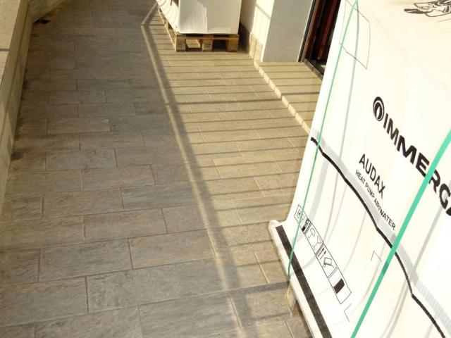Appartamento in vendita a Ostra AN