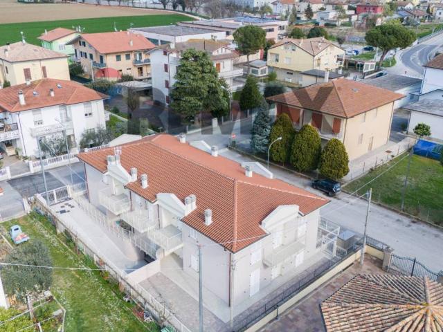 Appartamento in vendita a Ostra AN