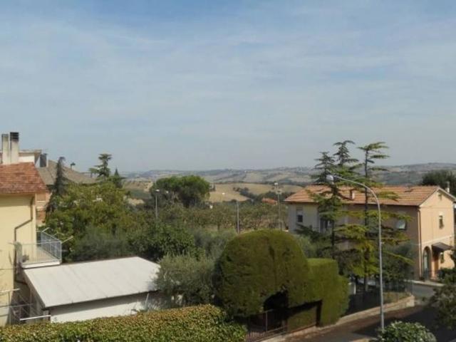 Appartamento in vendita a Ostra Vetere AN