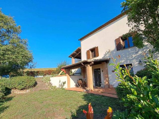 Villa in vendita a Avigliano Umbro TR