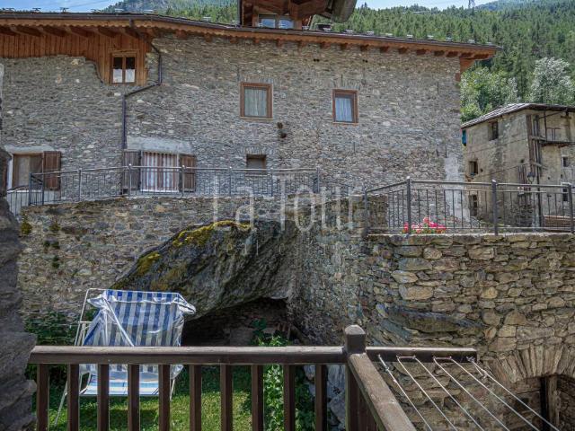 Appartamento in vendita a Avise AO